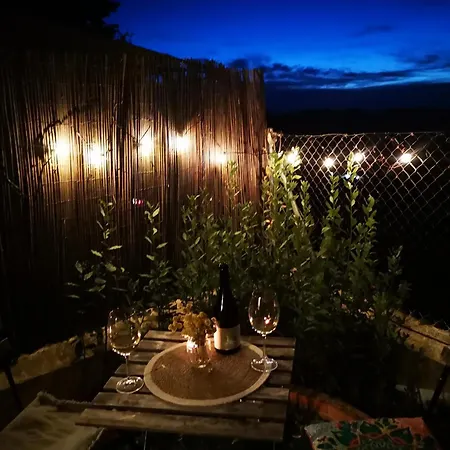 Holiday home Centrica, Con Aparcamiento, Chimenea Y Con Vistas *